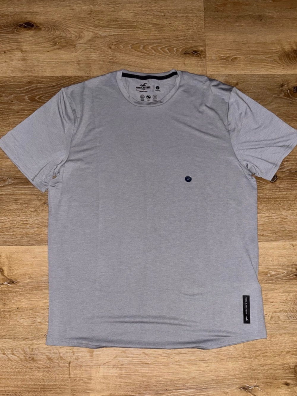 Hollister Men’s Sport Knit Moisture Wicking T-Shirt Grey Size Large - Picture 4 of 6